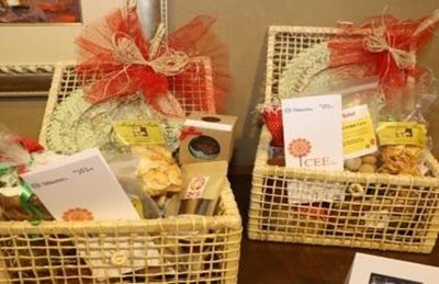 Gobierno y pequeñas empresas lanzan canastas navideñas