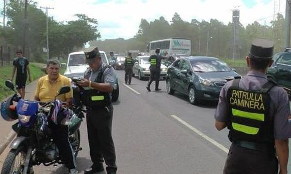 Detienen a 403 conductores alcoholizados de 3924 alcotest