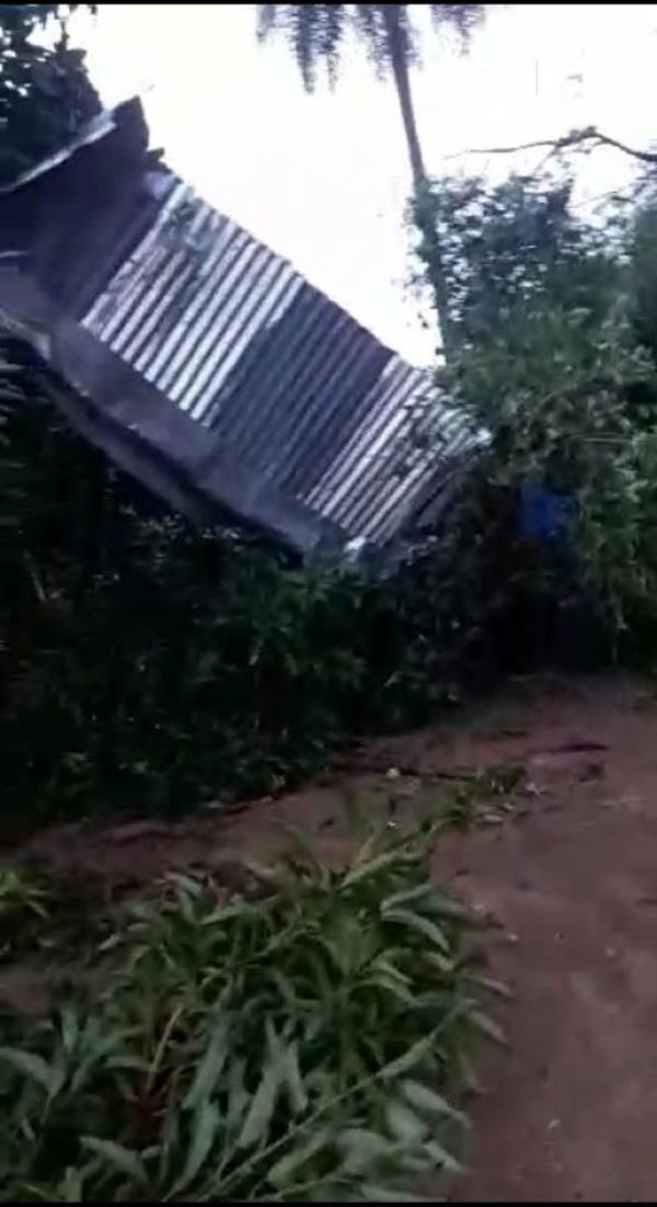 Vientos destruyen todo a su paso en Cerrito Ñeembucú