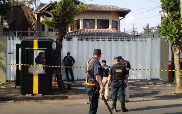 Sub comisario es detenido como sospechoso de sicariato en Villa Aurelia