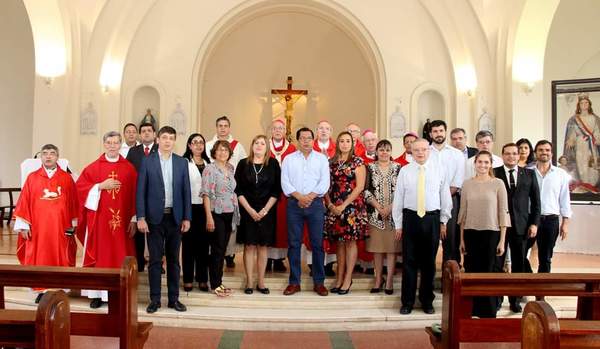 Intendente de Caacupé participó en el Diálogo entre Políticos Católicos y Pastores de la Iglesia. | Info Caacupe