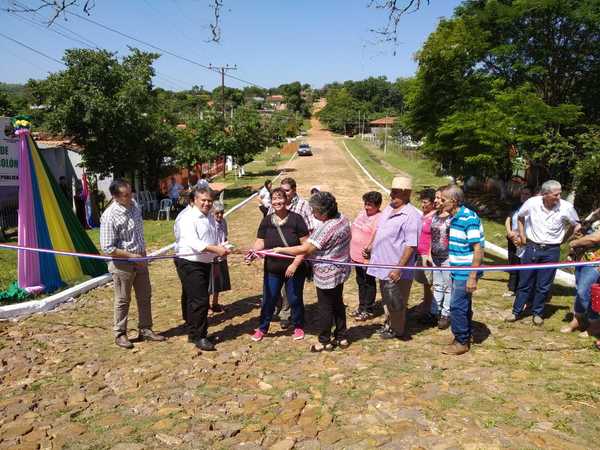 Inauguración de nuevo empedrado en la Ciudad de Itacurubí | Info Caacupe