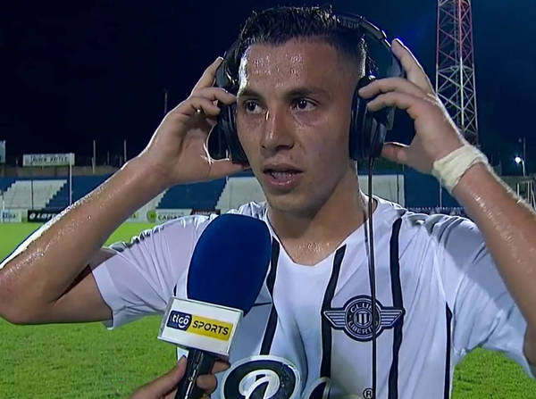 Sebastián Ferreira nuevamente figura con la camiseta del Gumarelo