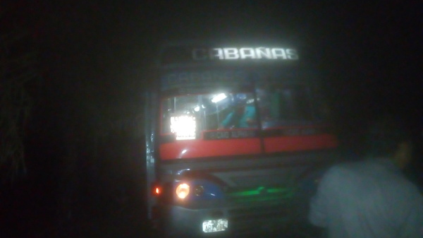 Caacupé| Transporte de Ómnibus, queda sin combustible en plena Ruta II. | Info Caacupe