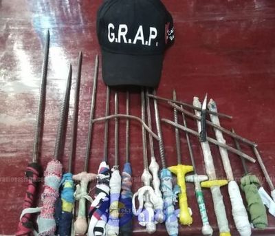 Incautan armas blancas en penal de Coronel Oviedo