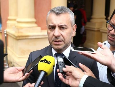 Añetete dividido por candidaturas de Ullón y Árevalos