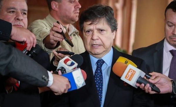 Ministro del Interior afirma que presos del PCC salieron por el portón principal y no por el túnel