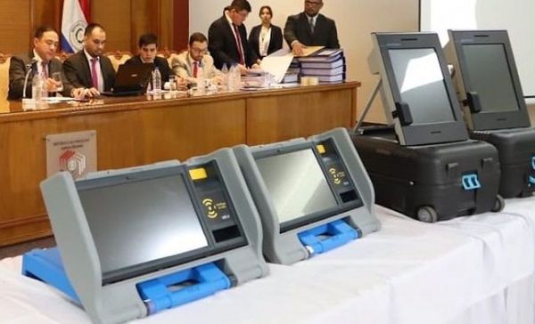 Justicia Electoral aguarda máquinas de votación para finales de enero