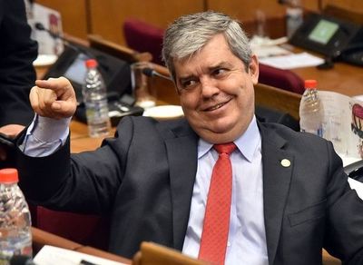 Riera es eliminado hasta del grupo de WhatsApp de la bancada cartista