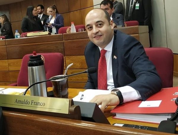 Tesorero de la ANR confirma que Tarragó nunca aportó al partido