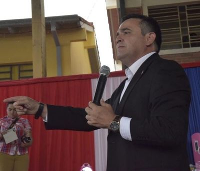 Petta recurre a amenazas contra quienes piden su renuncia