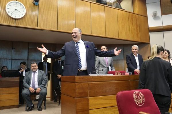 Estado no puede pagar US$ 600 millones en aumentos para funcionarios