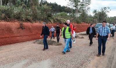 Mario Abdo confirma inversión de más de US$ 200 millones para Guairá