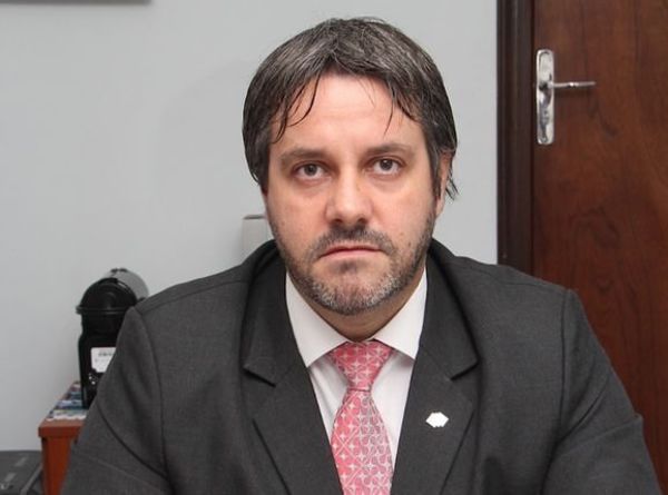 Fiscalia entrega informes sobre Volpe al Jurado de Enjuiciamiento