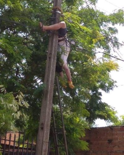 Hombre fallece electrocutado en Hernandarias