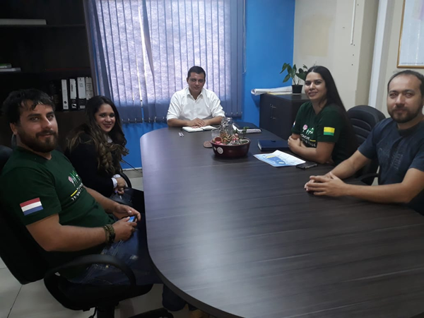 Representantes de ”Caacupé Te Quiero Verde” presentan proyectos para reforestación de Caacupé | Info Caacupe