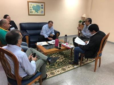 Gobernador de Cordillera se reunió con los Productores de Bananas | Info Caacupe