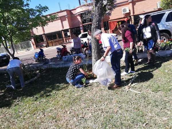 Itacurubi de la Cordillera colabora con el Medio Ambiente | Info Caacupe