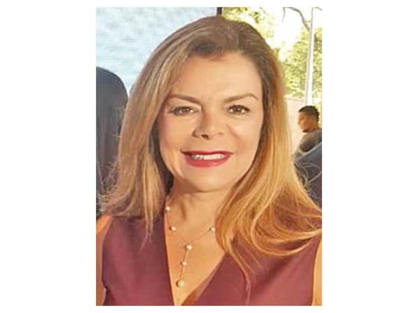 Chicana de McLeod suspende audiencia