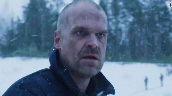 Video: Hooper está vivo!. El autospoiler de Netflix en "Stranger Things"