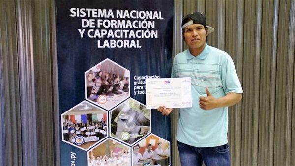 Programa de inserción laboral desarrolla cursos rápidos con pasantías para jóvenes - .::RADIO NACIONAL::.