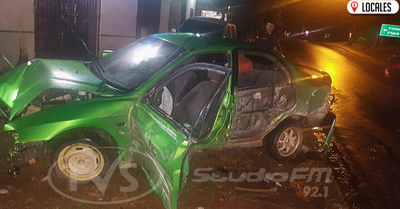 Accidente de tránsito dejó varias pérdidas materiales a un local comercial