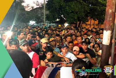 Gobernador de Cordillera acompaña el Ladrillazo | Info Caacupe