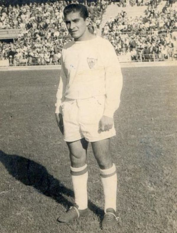 Propone construir un museo para Juan Bautista Agüero - Fútbol - ABC Color