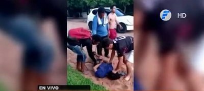 Justicia por mano propia: Vecinos detienen a presunto ladrón | Noticias Paraguay