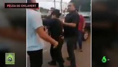 HOY / Chilavert quiso "boxear" con Bibi por Adebayor y salió "noqueado"