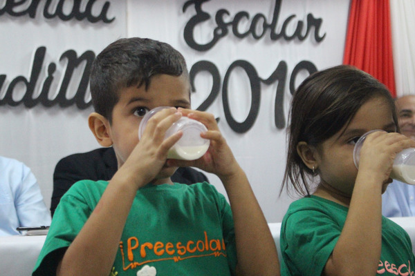 Entrega de la Merienda Escolar 2019 | Info Caacupe