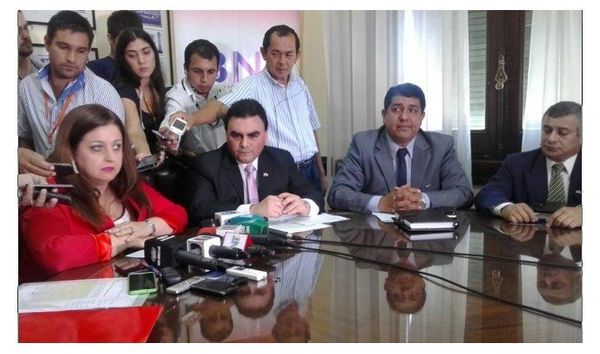Con cheque falso intentaron extraer casi G. 1.000 millones de cuenta del MEC