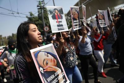 Mujeres marchan en México para recordar a joven descuartizada por su pareja - Mundo - ABC Color