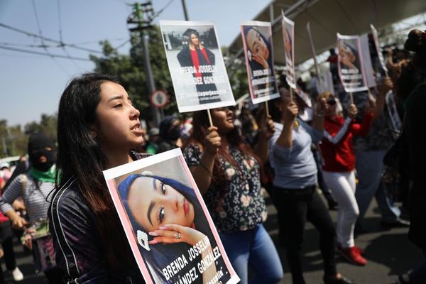 Mujeres marchan en México para recordar a joven descuartizada por su pareja - Mundo - ABC Color