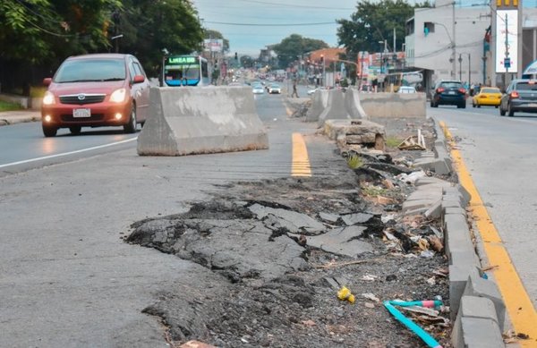 Sigue la impunidad en el fiasco del Metrobús y obras ya se deterioran