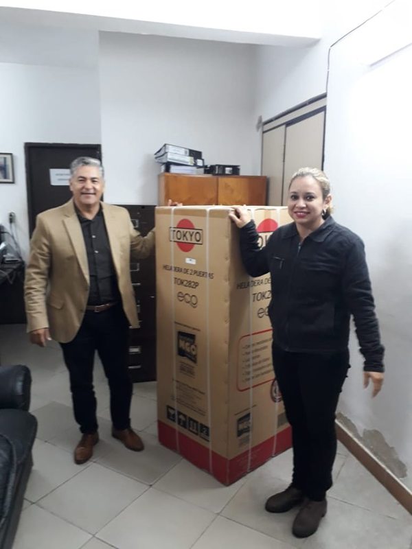 Intendente de San Bernardino realizó entrega de premios a funcionarias | Info Caacupe