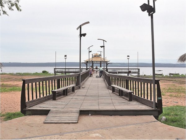 Crítica situación del lago Ypacaraí es fuerte golpe al turismo de Areguá