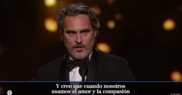 Joaquin Phoenix emociona con su discurso sobre la igualdad