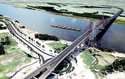 Nuevo puente genera alta expectativa en el sector turístico e inmobiliario - Economía - ABC Color