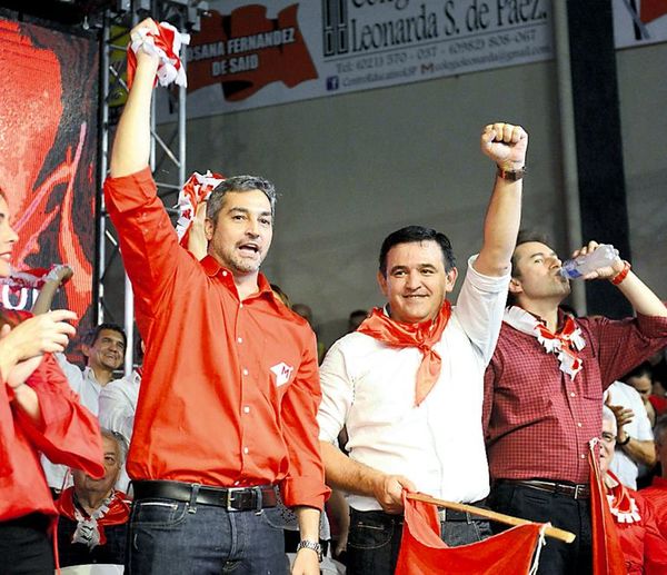 El presidente Mario Abdo estaría ya sondeando nombres para Educación - Locales - ABC Color