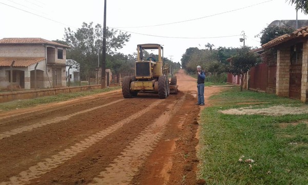 La Municipalidad de Itacurubí realizó la reparación de caminos vecinales en compañías | Info Caacupe
