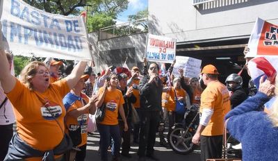 Convocan a manifestación por la aprobación de la ley del financiamiento político - Nacionales - ABC Color