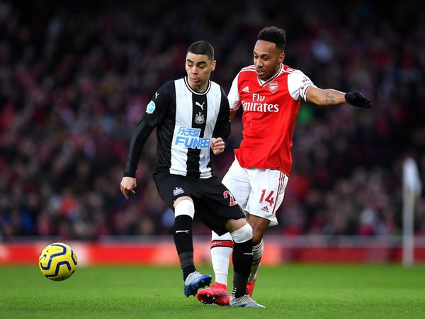 El Arsenal aplasta al Newcastle de Almirón