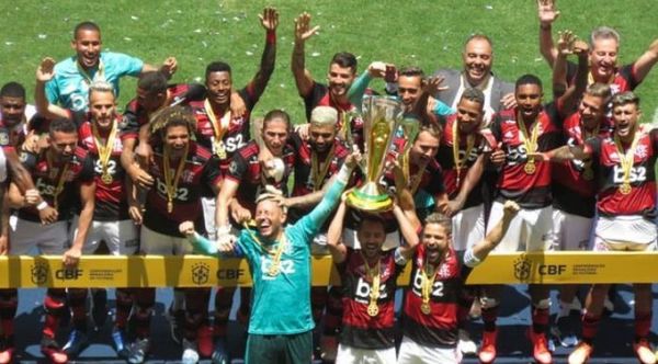 Flamengo vence al Atlético Paranaense y gana su primer título del 2020
