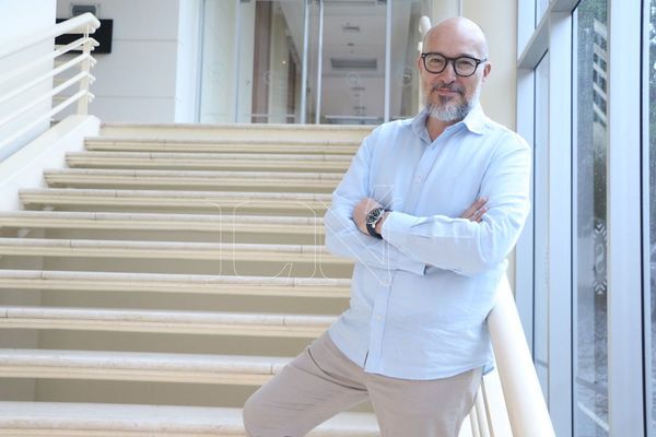 Casanovas llegó al Paraguay para potenciar los recursos humanos