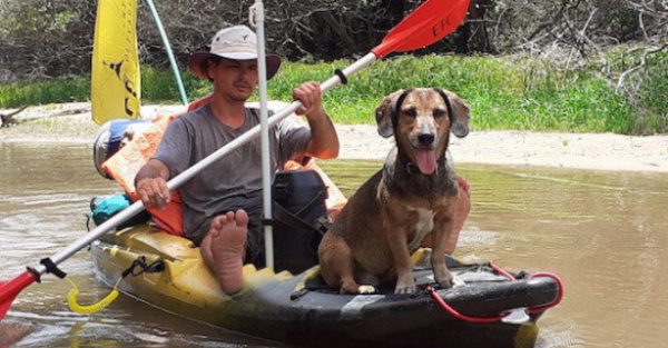 EL CAPITÁN “BETÚN”  Peludito que conquista las aguas del Paraguay