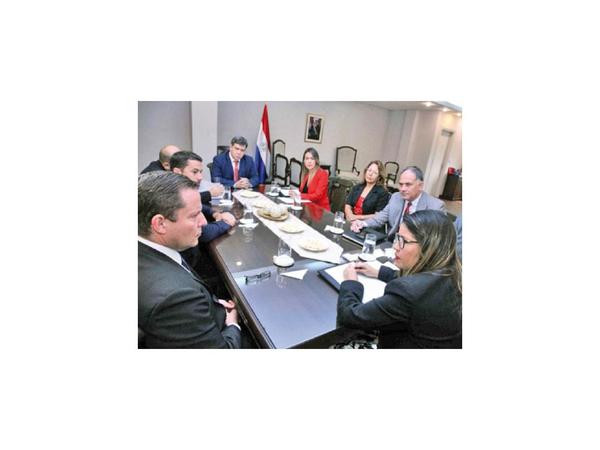 Autoridades se reúnen en Palacio de Justicia por crisis penitenciaria