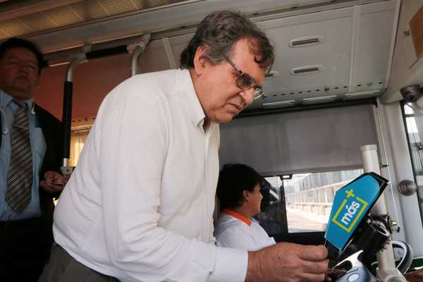 Personas con discapacidad visual acceden al servicio de billetaje electrónico | .::Agencia IP::.