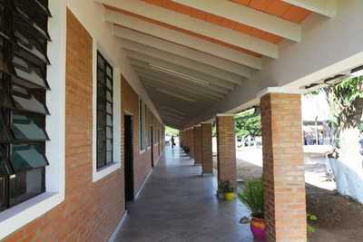 Importante apoyo de la Unión Europea para reparar instituciones educativas | .::Agencia IP::.