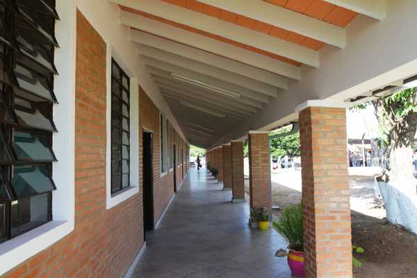 Importante apoyo de la Unión Europea para reparar instituciones educativas | .::Agencia IP::.